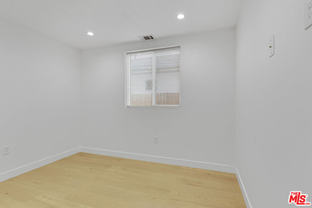 8637 Orchard Avenue Property Photo 29