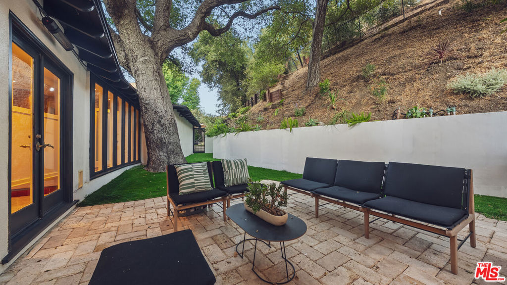 3440 Mandeville Canyon Road Property Photo 19