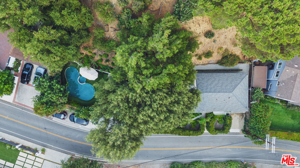 3440 Mandeville Canyon Road Property Photo 23