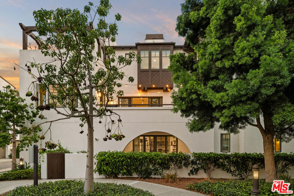 13049 S Icon Circle Property Photo 1