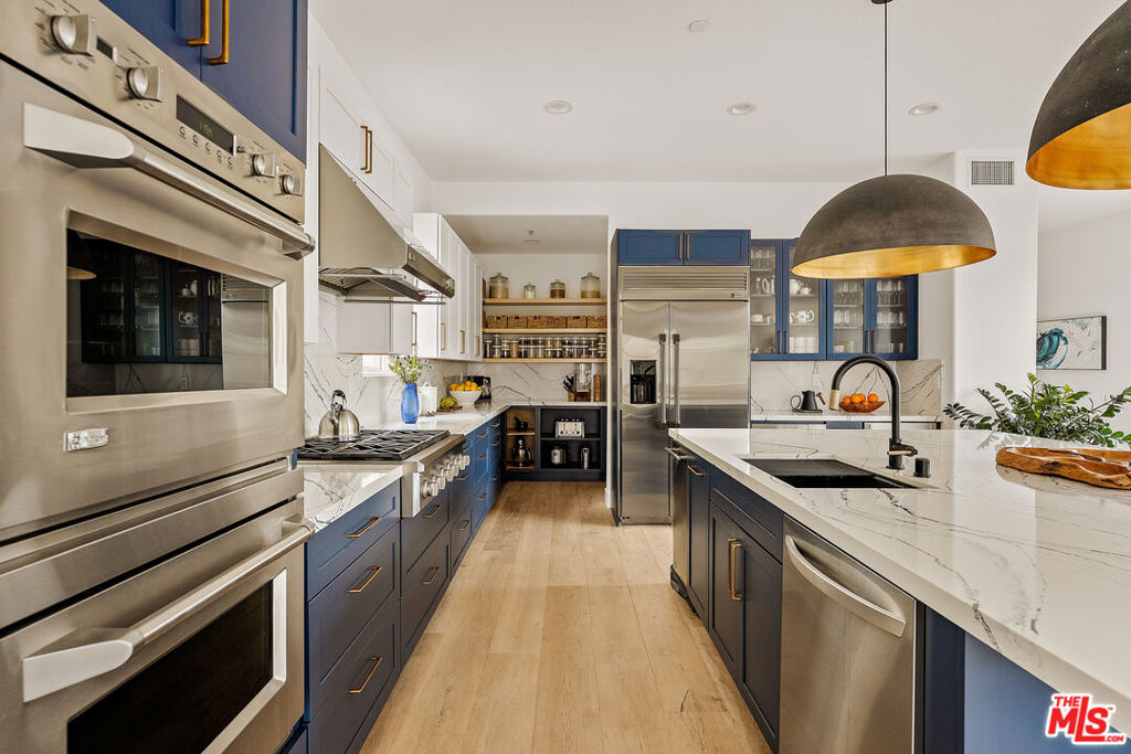 13049 S Icon Circle Property Photo 8
