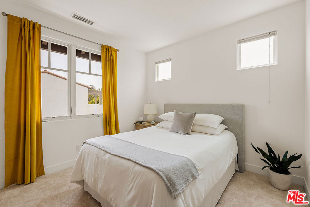 13049 S Icon Circle Property Photo 16
