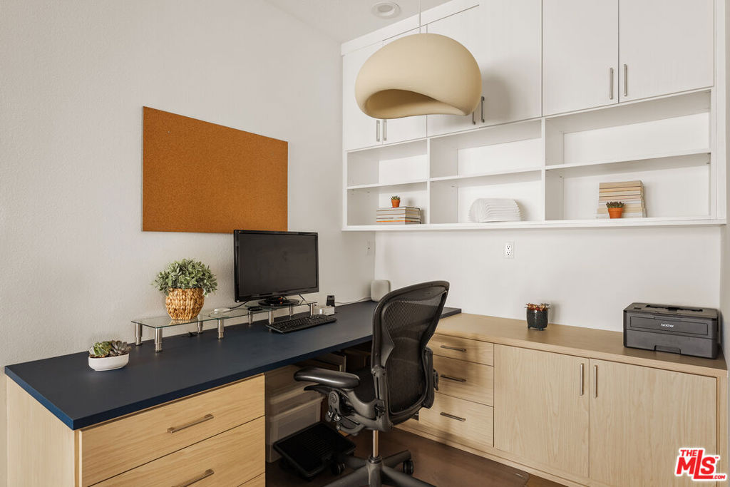 13049 S Icon Circle Property Photo 21