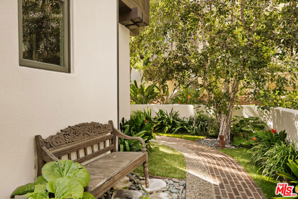 13049 S Icon Circle Property Photo 24