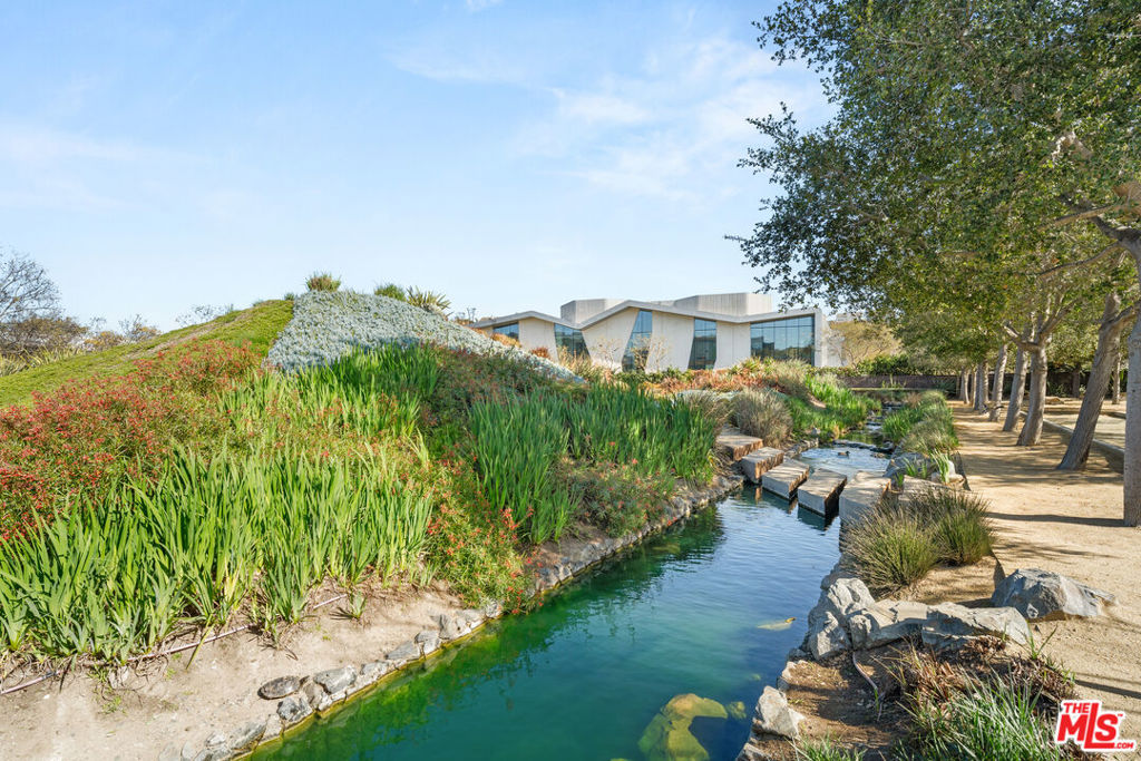 13049 S Icon Circle Property Photo 36