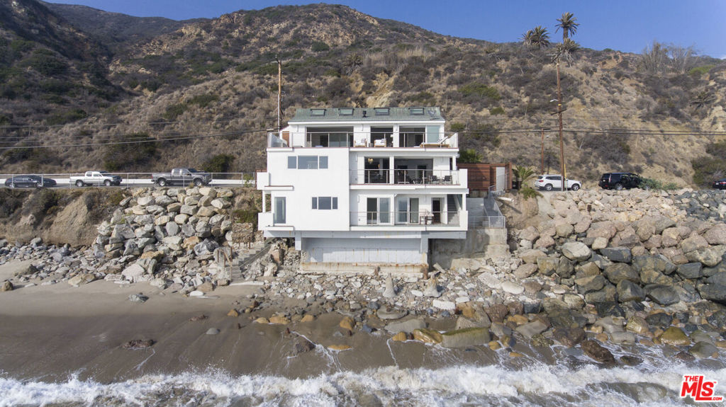 19562 Pacific Coast Highway Property Photo 27