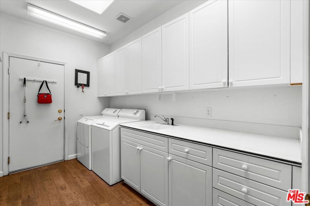 78649 Waterfall Drive Property Photo 16