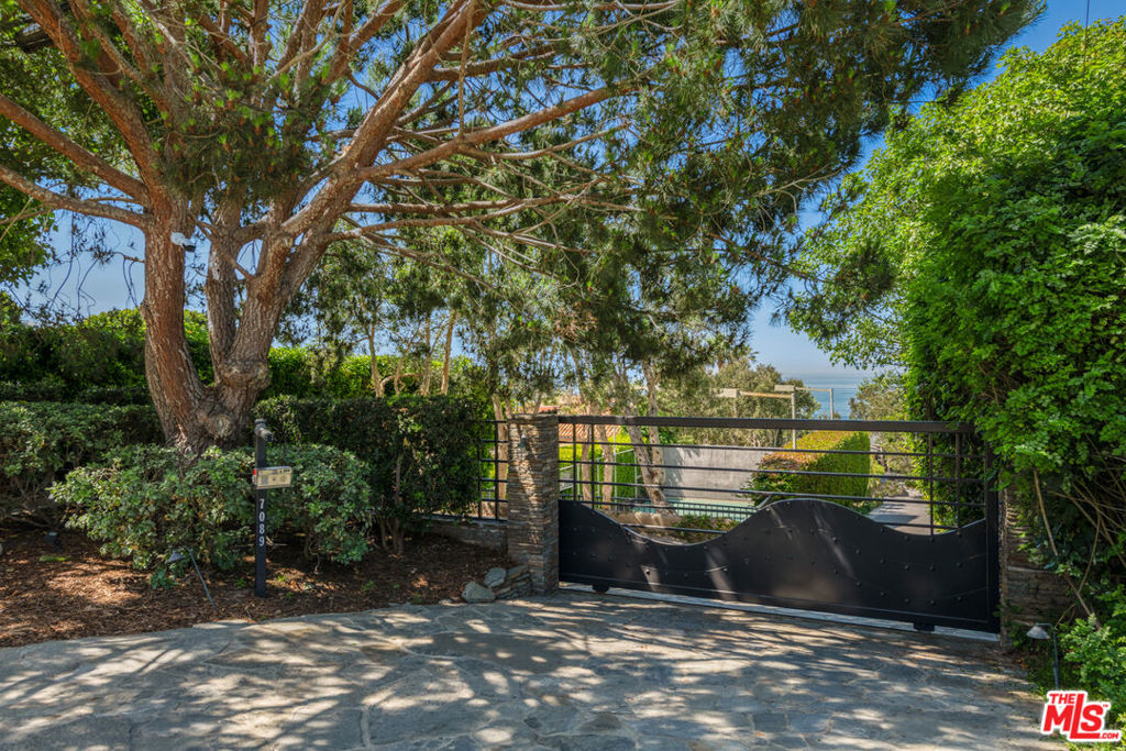 7089 Birdview Avenue Property Photo 49