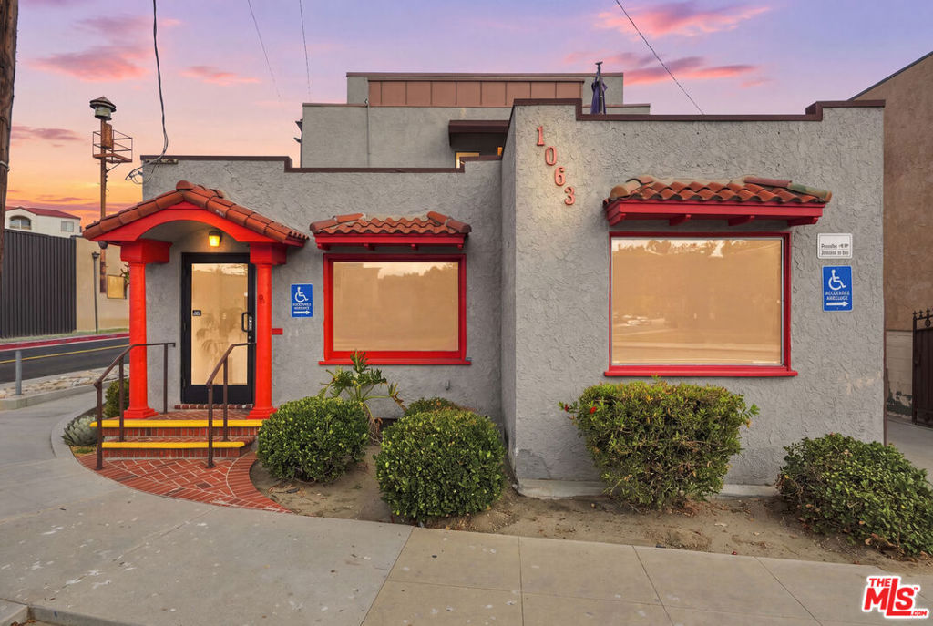 1063 Colorado Boulevard Property Photo 2