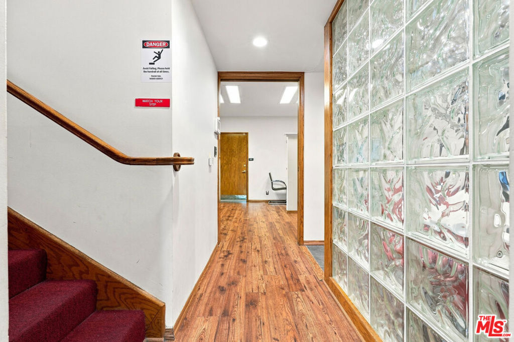 1063 Colorado Boulevard Property Photo 16