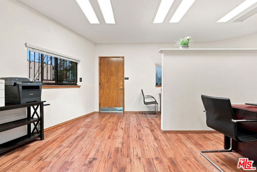 1063 Colorado Boulevard Property Photo 18