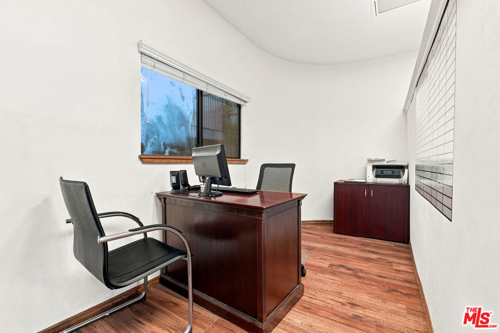 1063 Colorado Boulevard Property Photo 22