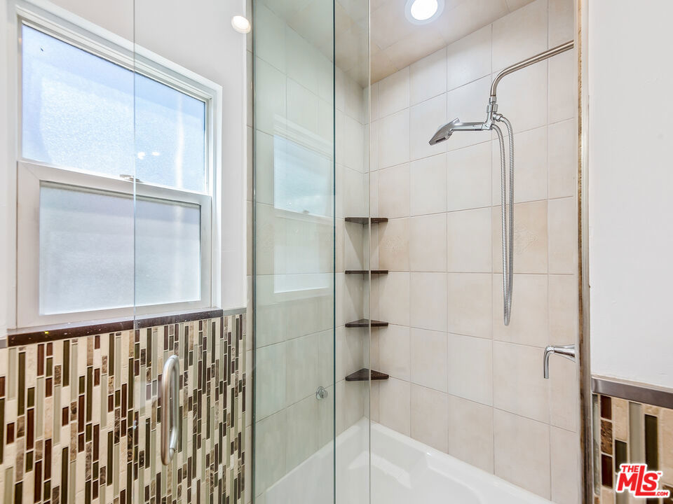 22018 Dumetz Road Property Photo 8