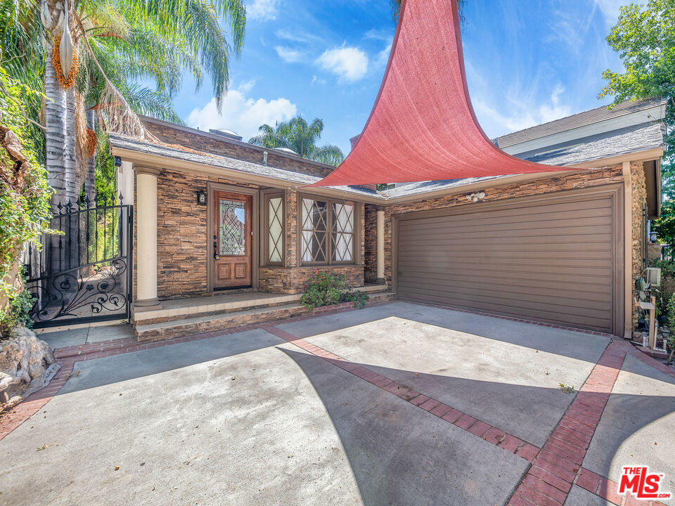22018 Dumetz Road Property Photo 16