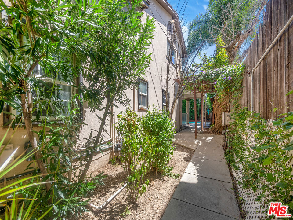 22018 Dumetz Road Property Photo 19
