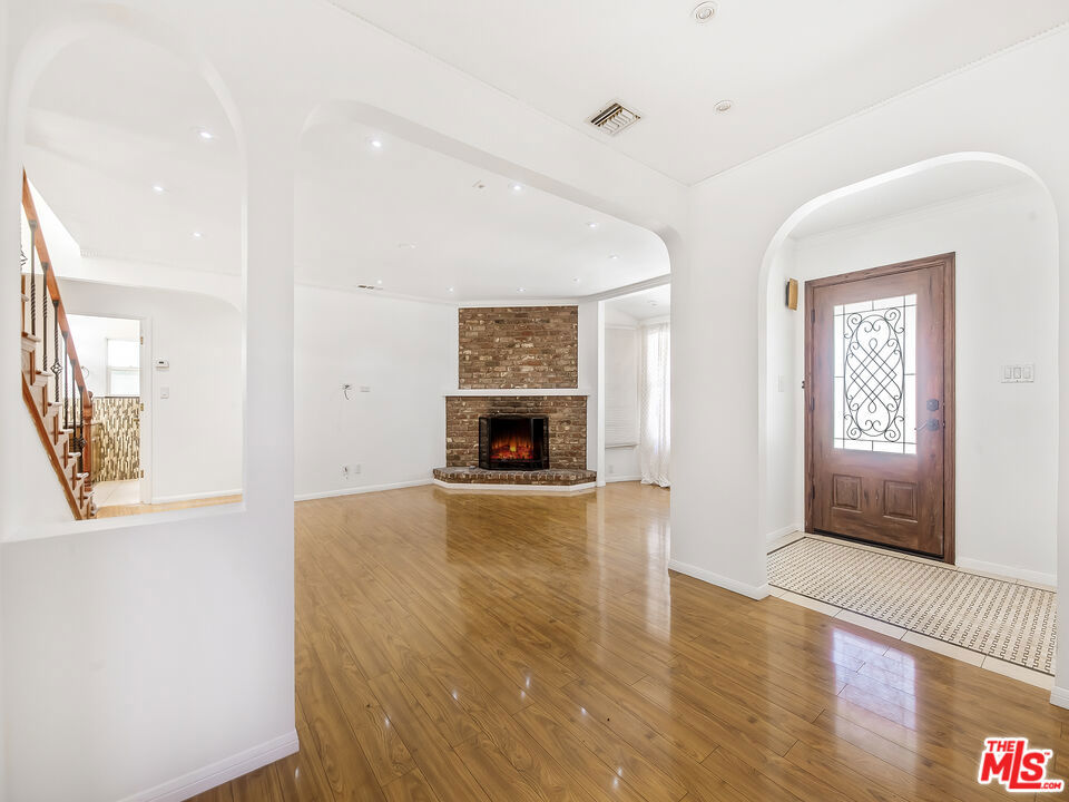 22018 Dumetz Road Property Photo 21