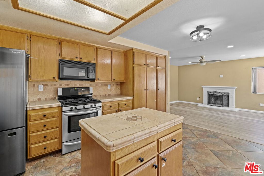 42438 56th Street Property Photo 8
