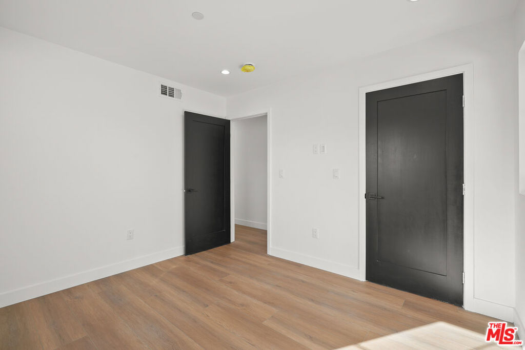 1331 N June Street 3/4 Property Photo 21
