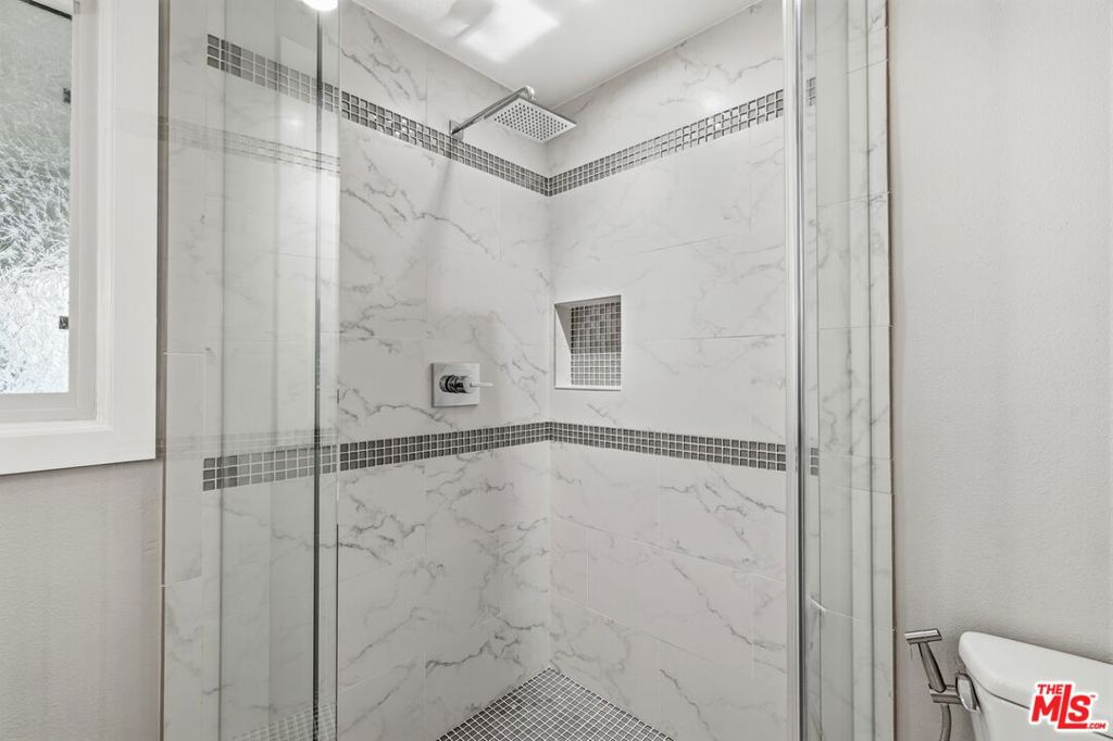 19041 Muirkirk Drive Property Photo 29