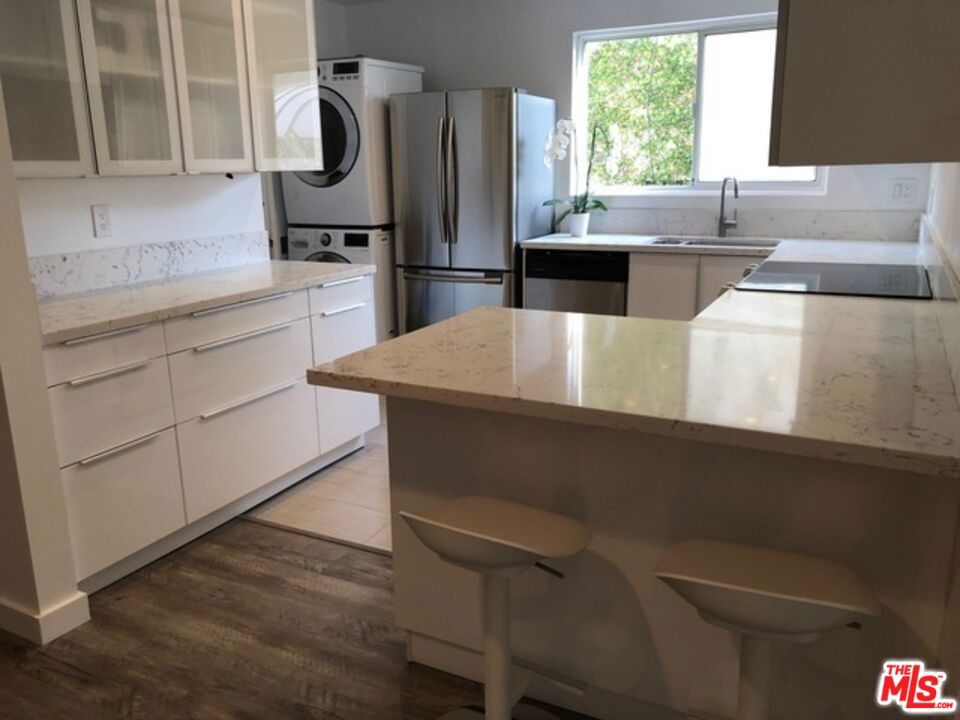 9297 Burton Way C Property Photo 5