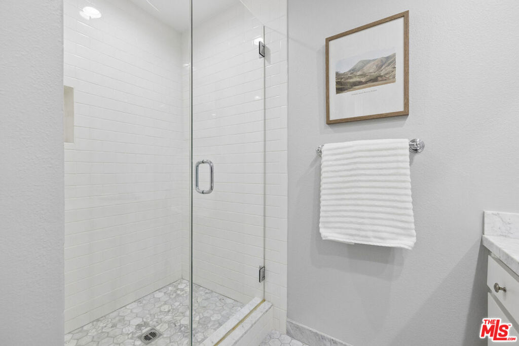 141 S Linden Drive 104 Property Photo 19