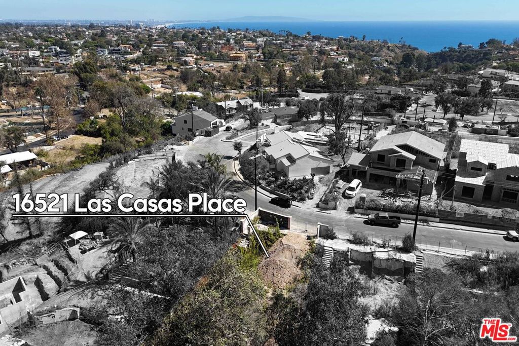 16521 Las Casas Place Property Photo 5