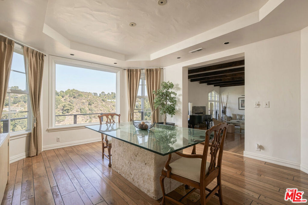 2312 Kimridge Road Property Photo 16
