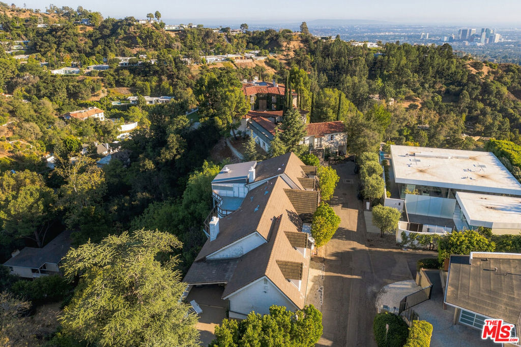 2312 Kimridge Road Property Photo 40