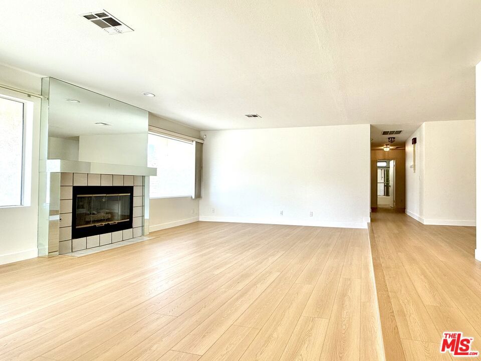 27205 Avenida Quintana Property Photo 2