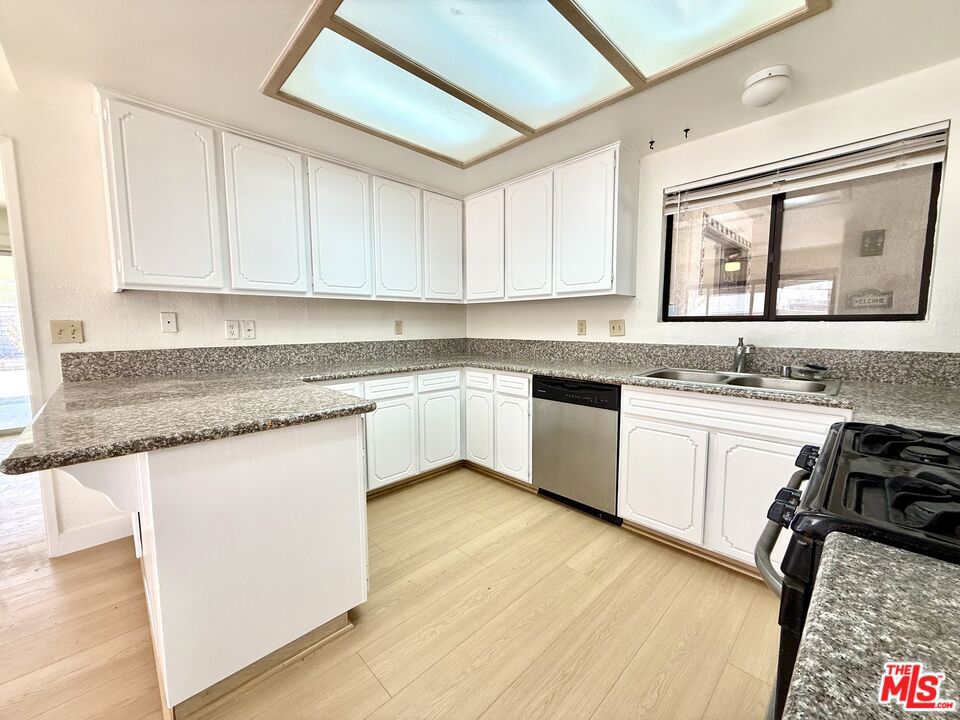 27205 Avenida Quintana Property Photo 4
