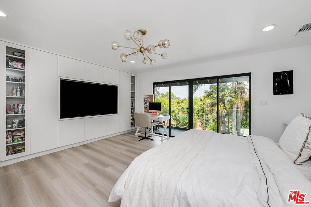 4961 Marmol Drive Property Photo 46