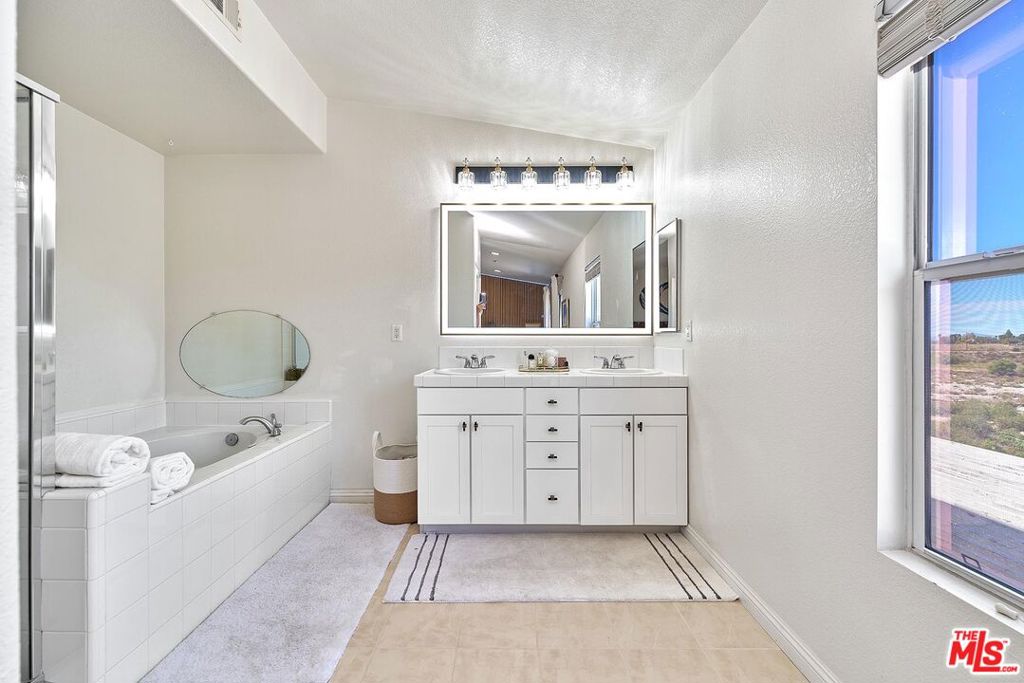 13033 Mesa Verde Way Property Photo 31