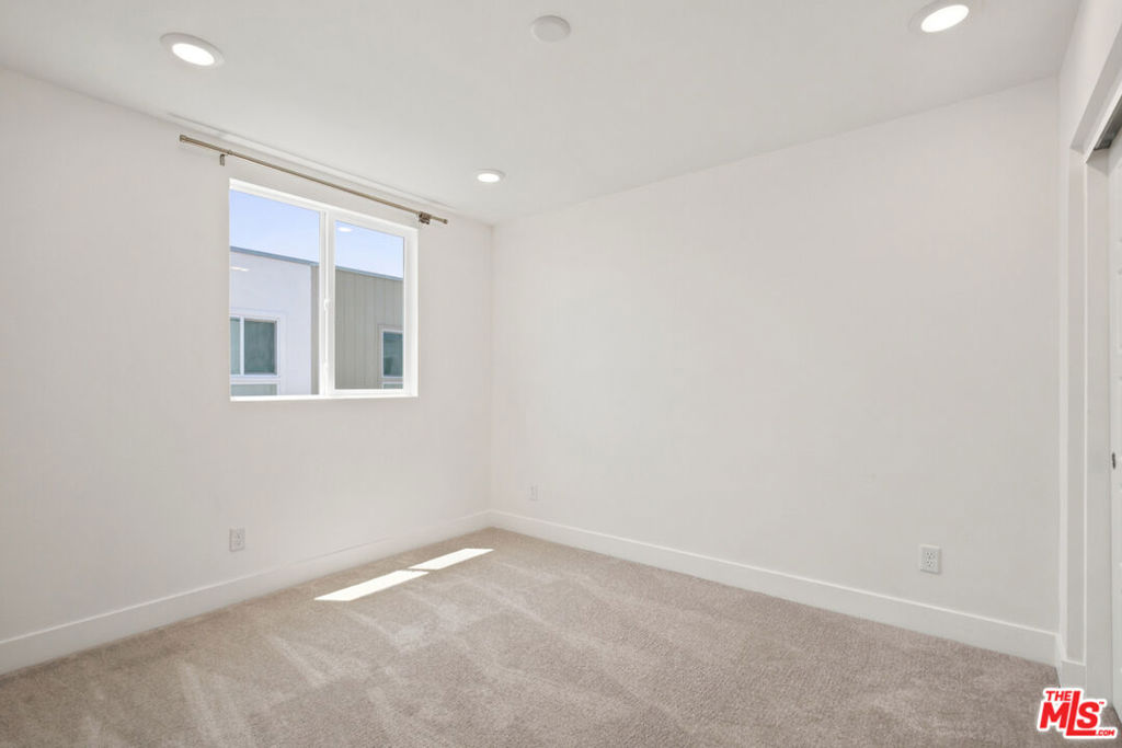 5262 N Rainier Way Property Photo 15