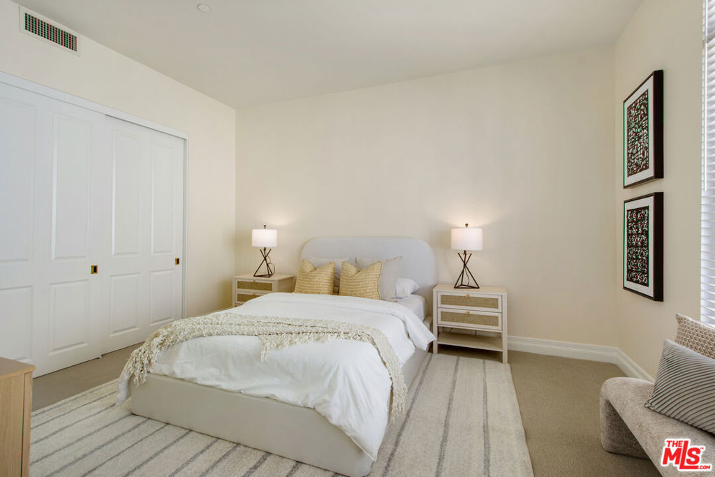 11847 Gorham Avenue 403 Property Photo 28