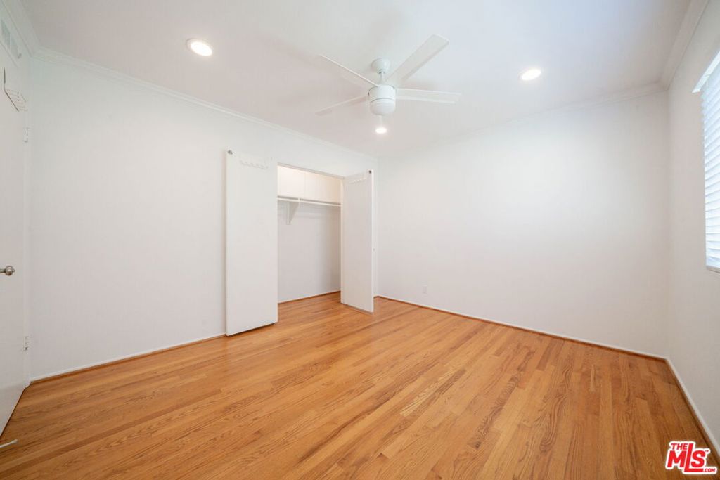 1037 11th Street 8 Property Photo 5