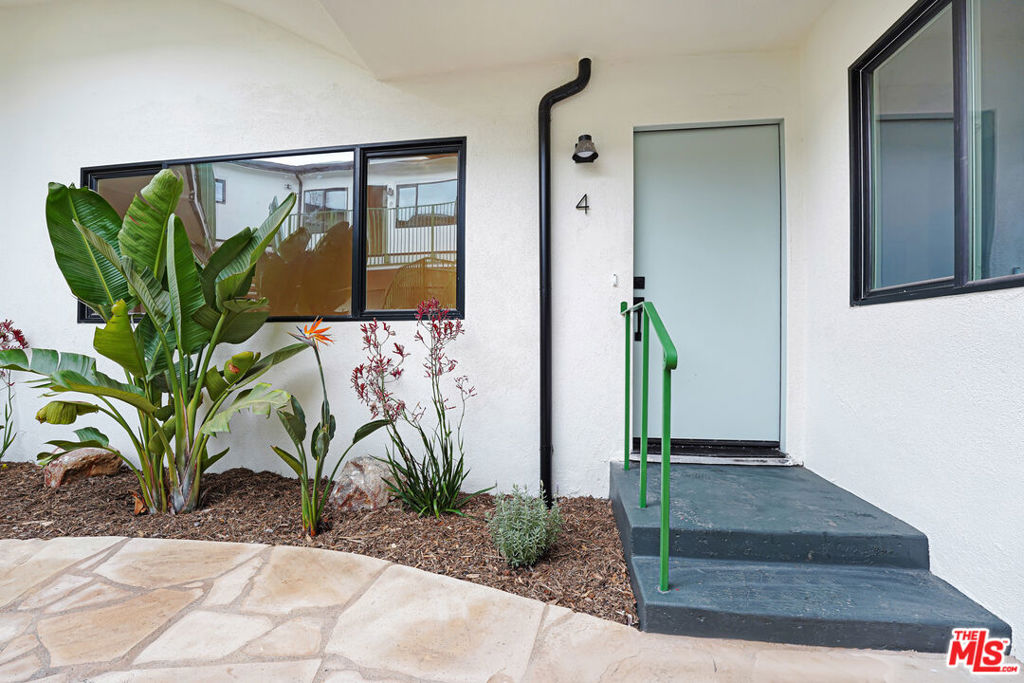 16185 W Sunset Blvd 4 Property Photo 2