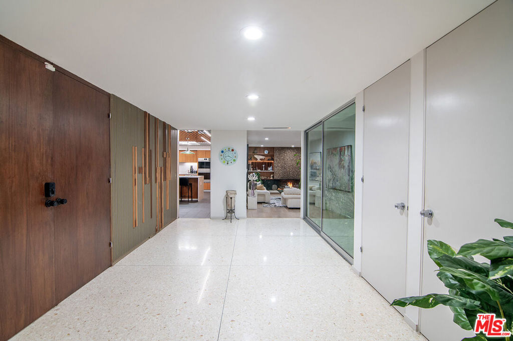 5000 Queen Victoria Road Property Photo 7