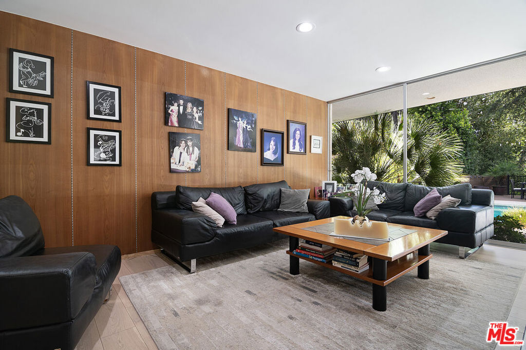 5000 Queen Victoria Road Property Photo 17