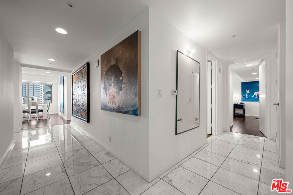 10520 Wilshire Boulevard 802 Property Photo 11