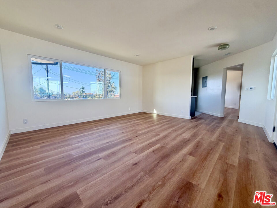 16185 W Sunset Blvd 5 Property Photo 4