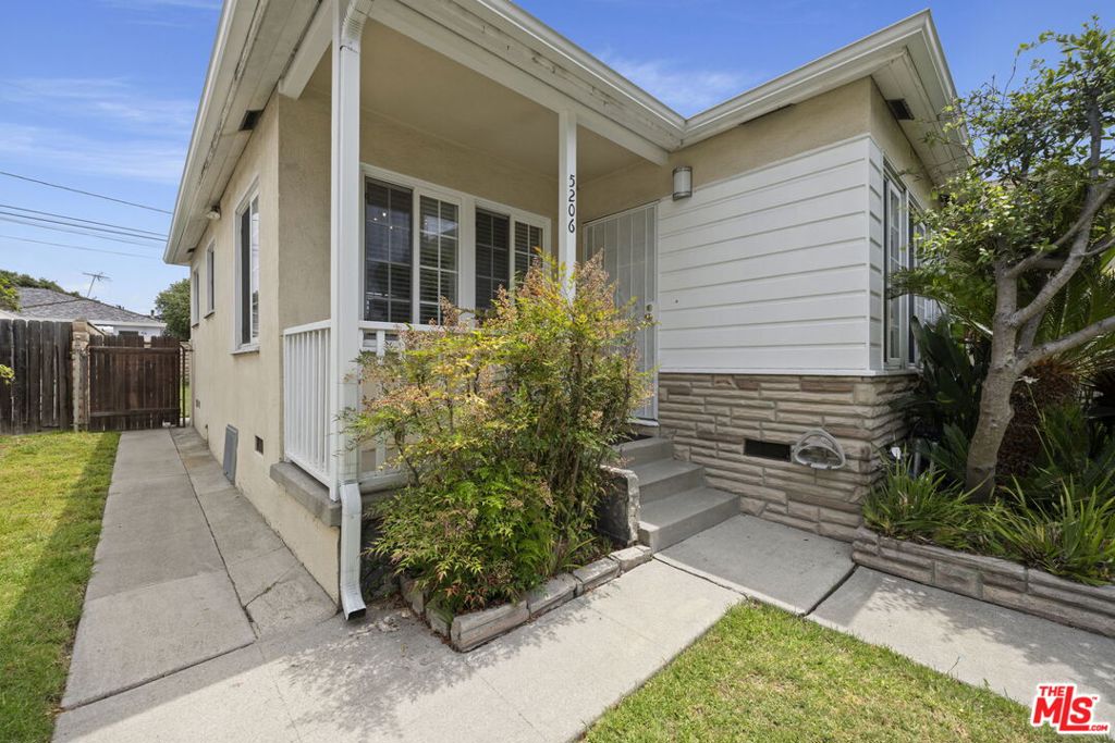 5206 Emporia Avenue Property Photo 3