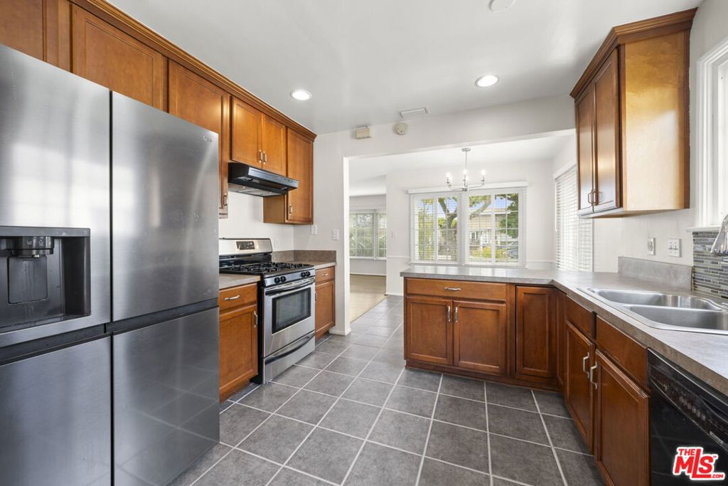 5206 Emporia Avenue Property Photo 12