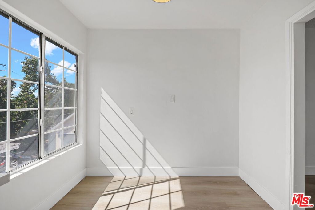 315 W 65th Street Property Photo 12