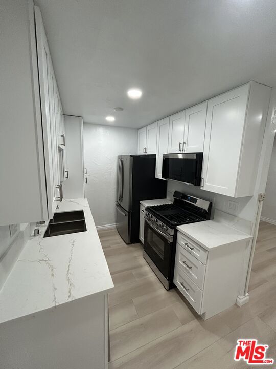 735 W Milford Street 105 Property Photo 1