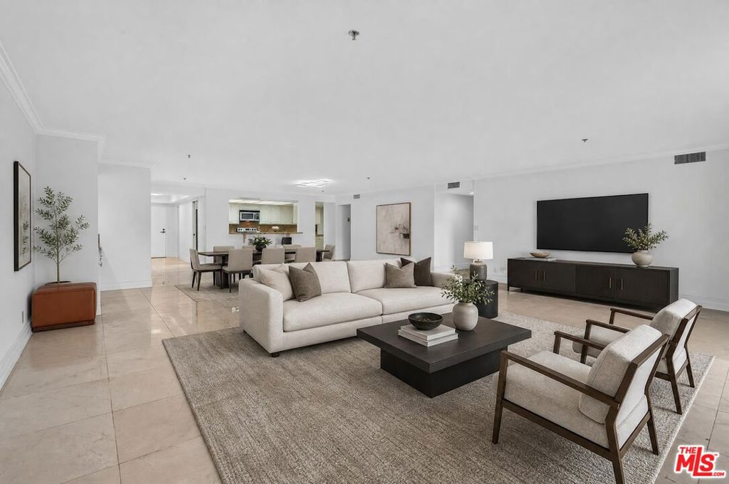 10660 Wilshire Boulevard 309 Property Photo 1