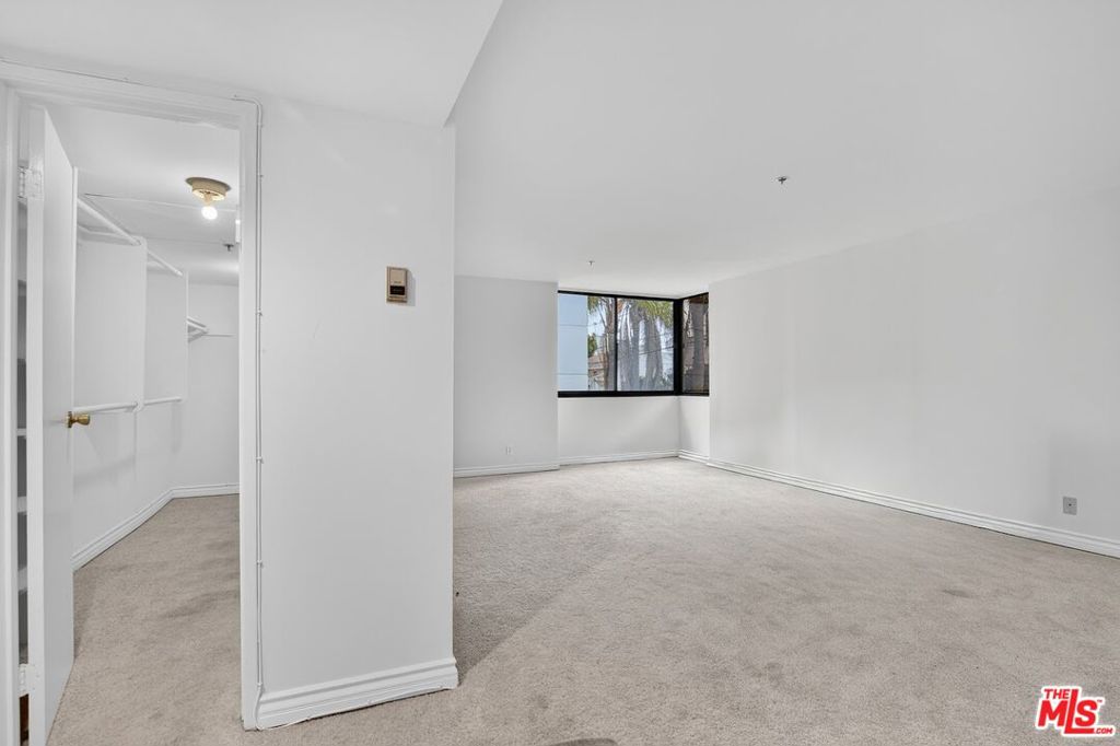 10660 Wilshire Boulevard 309 Property Photo 17