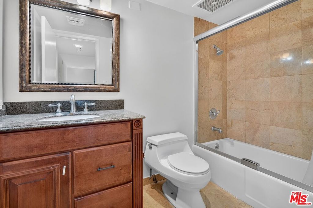 10660 Wilshire Boulevard 309 Property Photo 19
