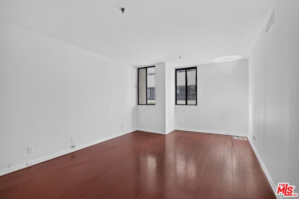 10660 Wilshire Boulevard 309 Property Photo 21