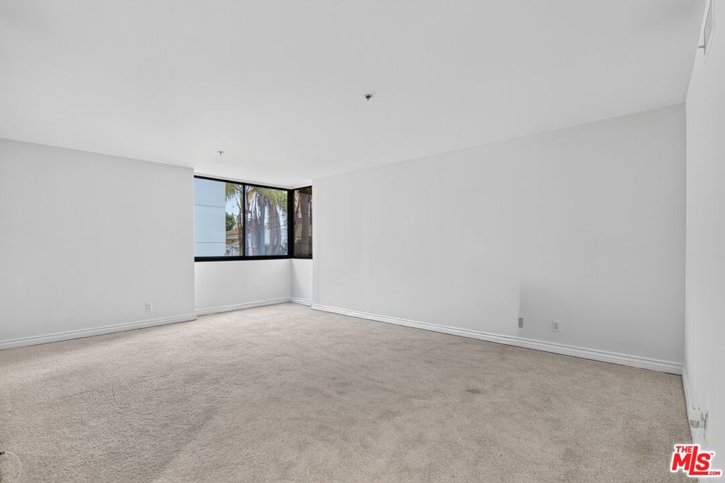 10660 Wilshire Boulevard 309 Property Photo 29