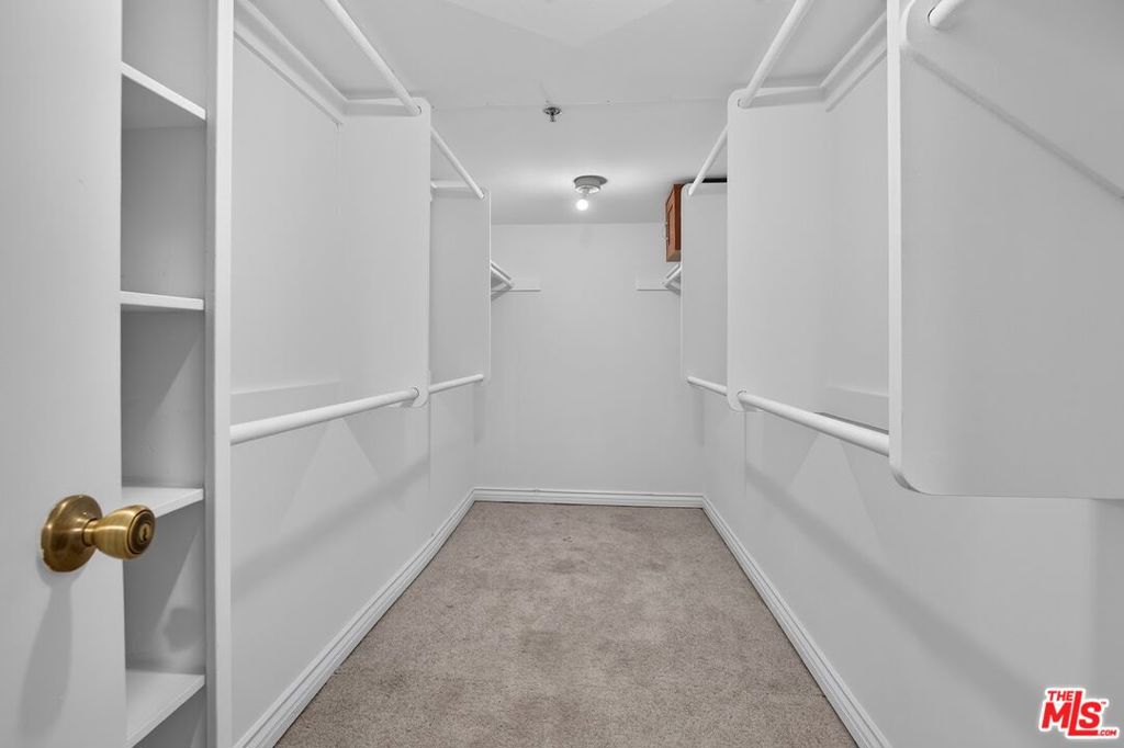 10660 Wilshire Boulevard 309 Property Photo 30